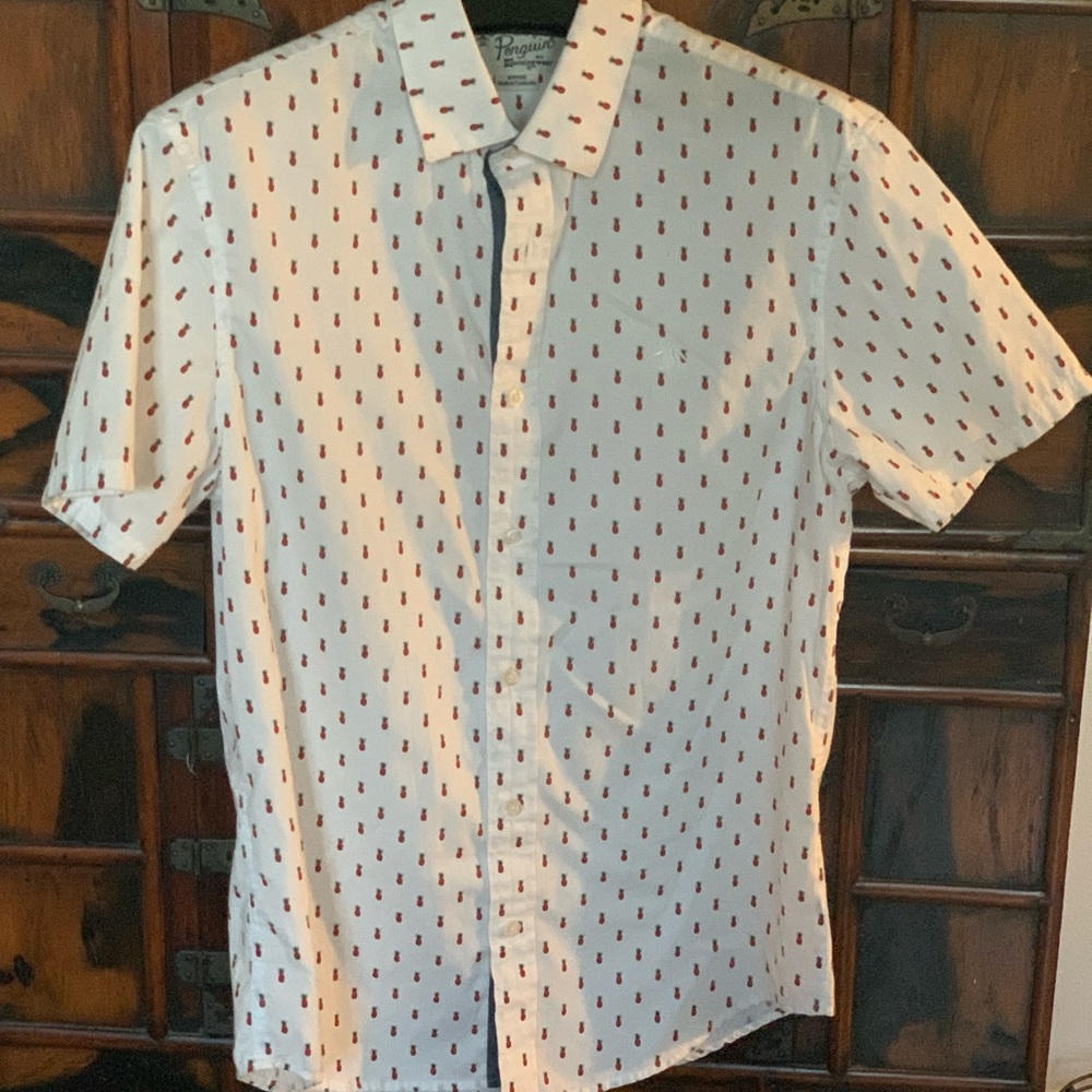 Short sleeve button shirt